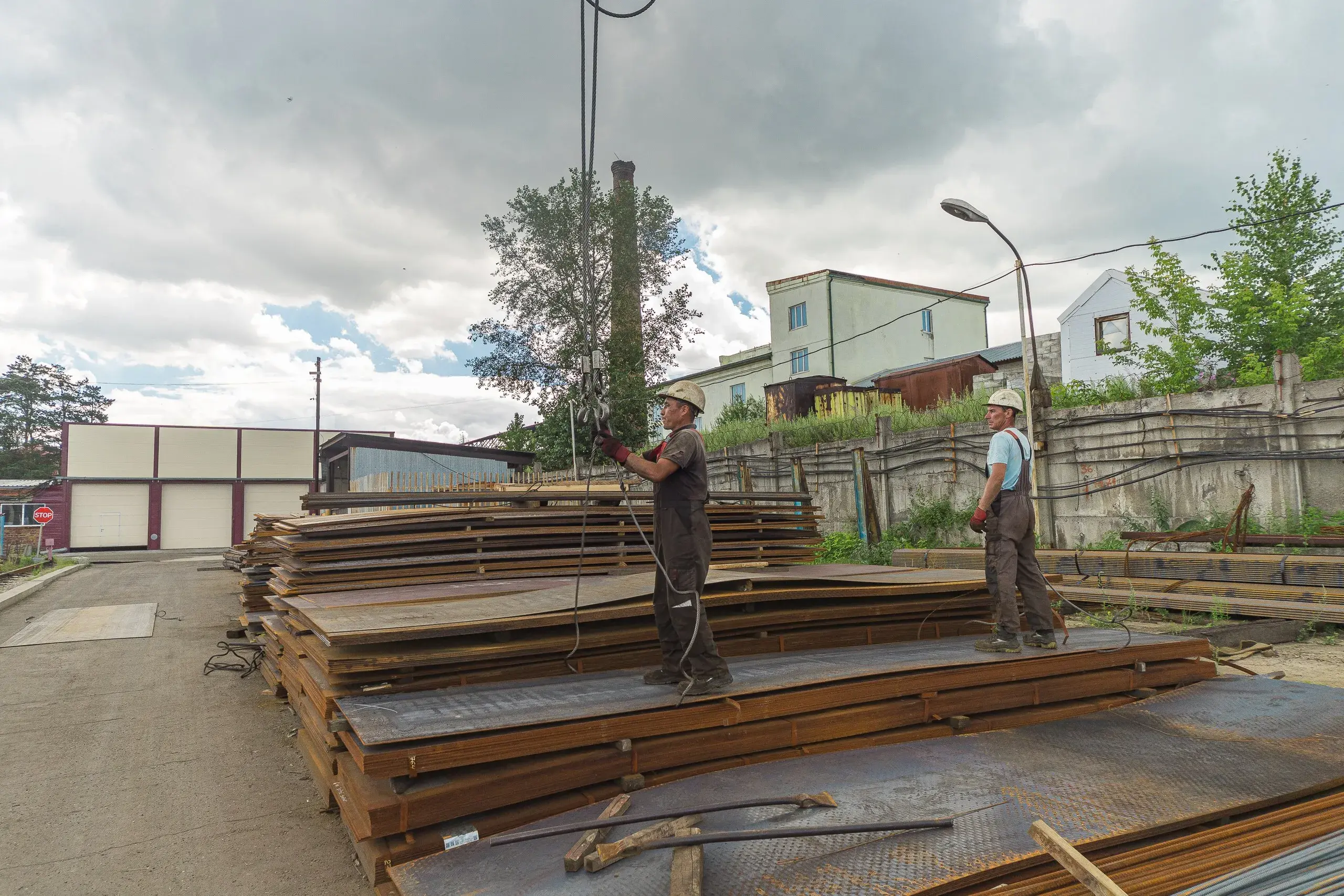 Лист 10ХСНД 125 000 рублей за тонну