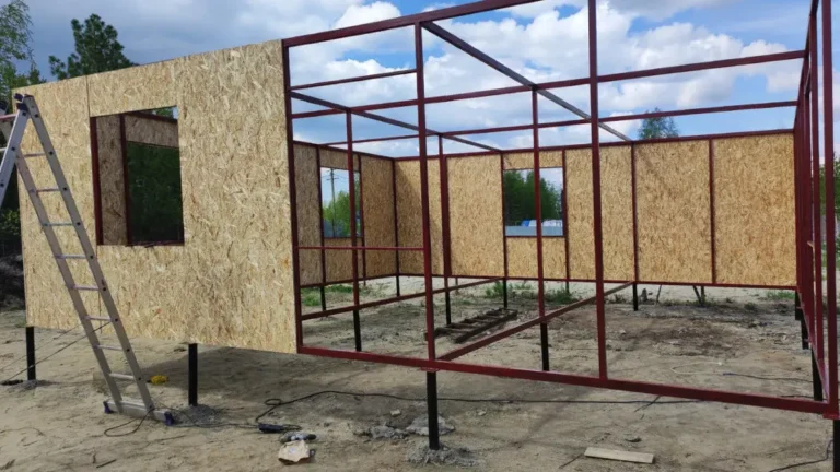 Труба профильная 100x50x3 мм за 438,75 рублей метр цена