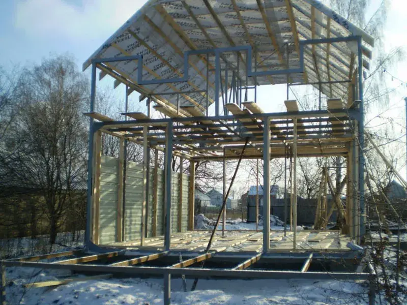 Труба профильная 120x120x4 мм за 937 рублей погонный метр