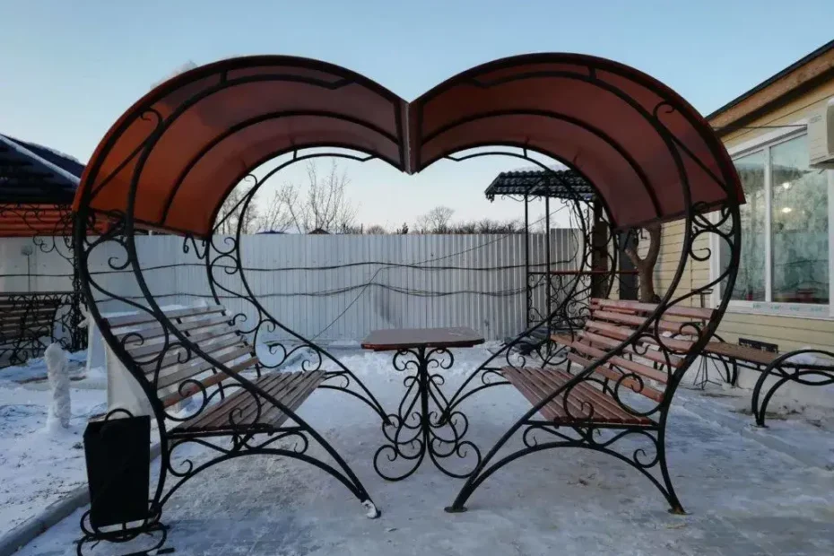 Труба профильная 50x50x2 мм по цене 204 рубля за 1 метр