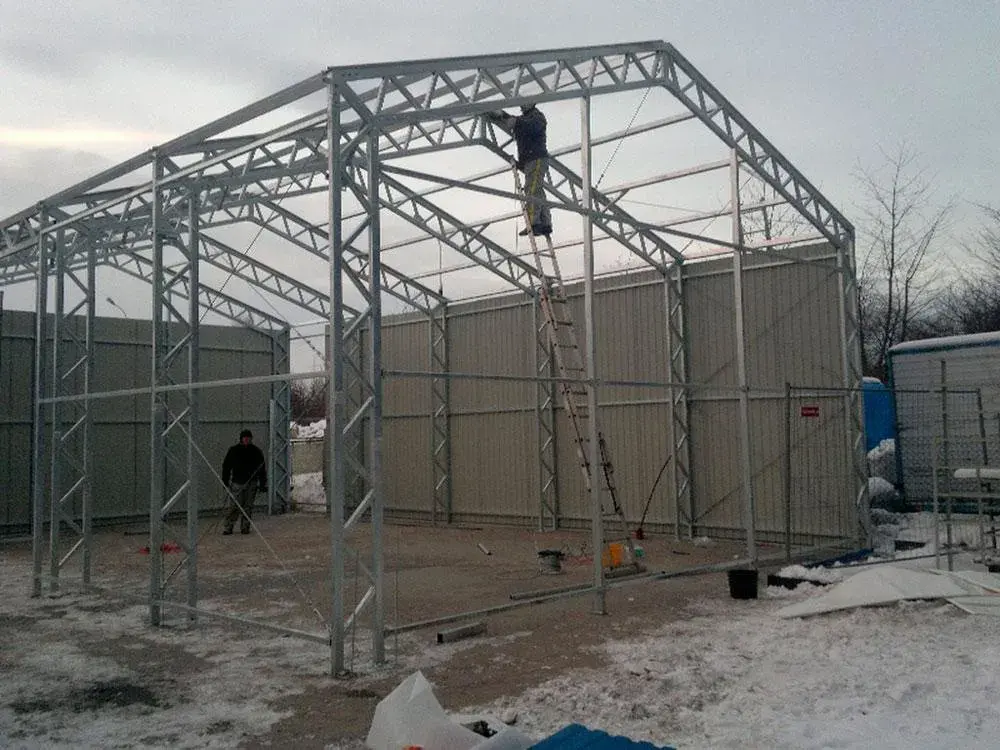 Труба профильная 80x60x4 мм по цене 525 рублей за 1 метр